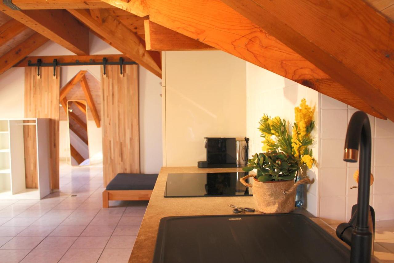 Casa Gialla Russo Buitenkant foto