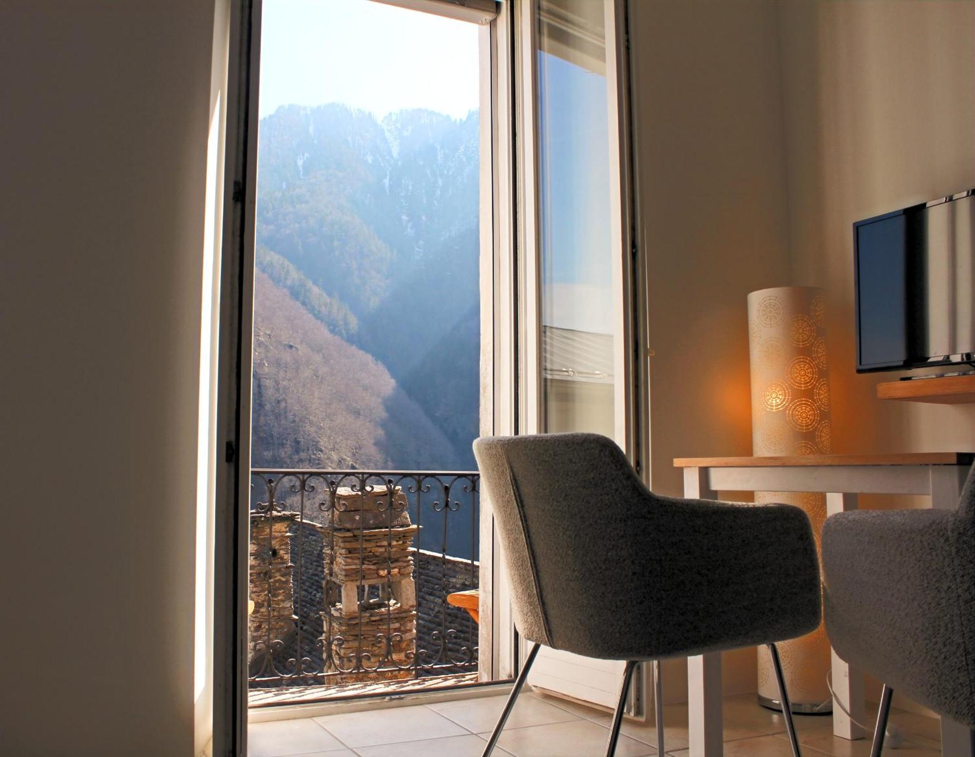Casa Gialla Russo Buitenkant foto